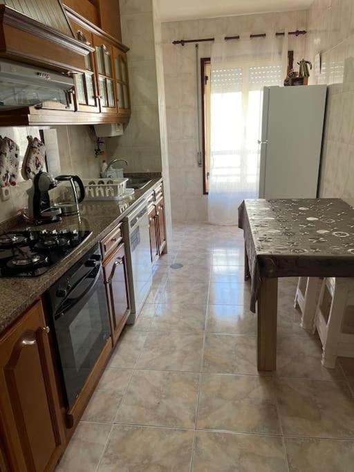 Proche De La Plage Et Du Metro, 1 Place De Garage Povoa de Varzim Ngoại thất bức ảnh